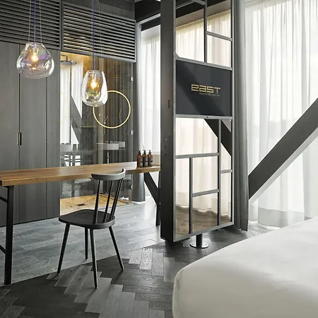East Hotel Hamburg-2